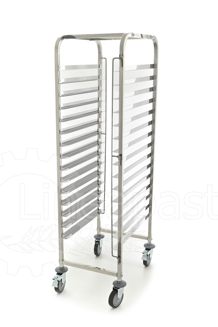 Stainless steel pasta trolley for 15 pasta trays