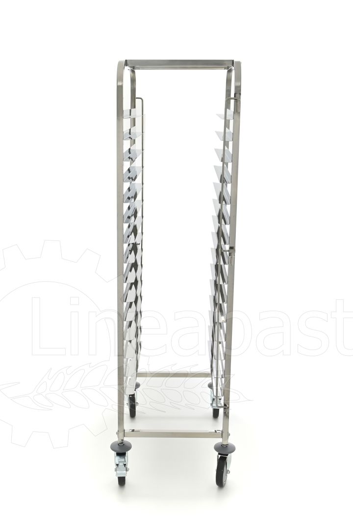 Stainless steel pasta trolley for 15 pasta trays