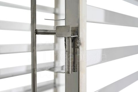 Stainless steel pasta trolley for 15 pasta trays