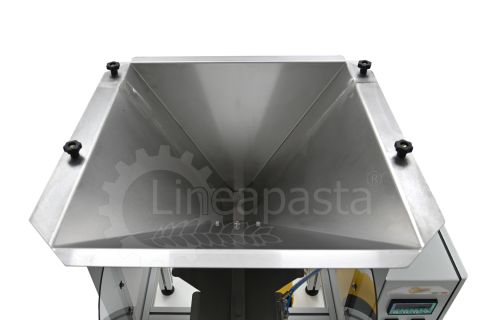 Semi-automatic small-pasta packaging machine DS Small