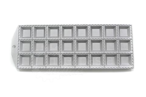 Imperia RavioChef 24 Giant Square Ravioli