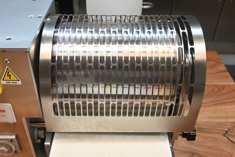 Macchina automatica per crêpes rettangolari La Monferrina C1 da 200 mm usata