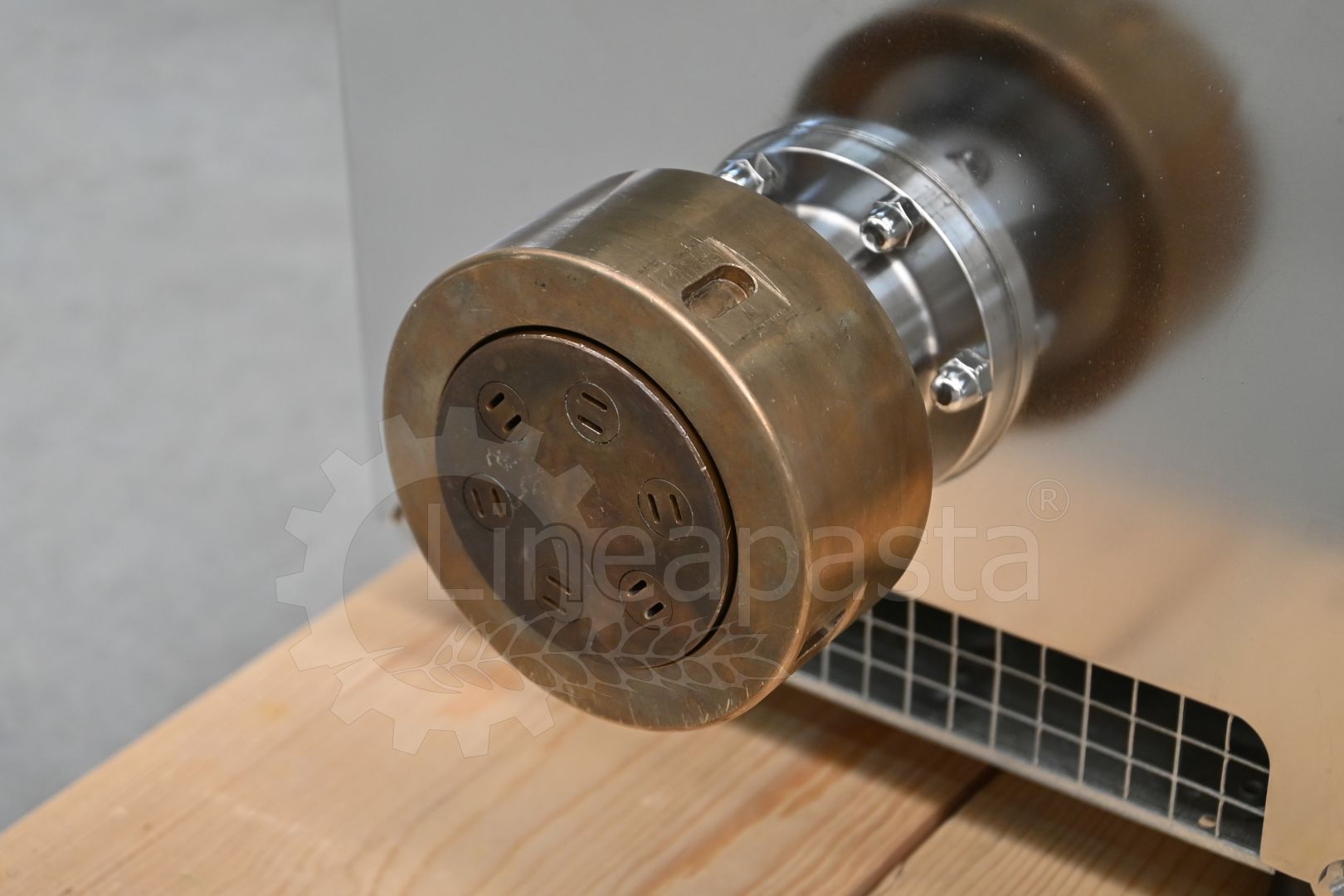Máquina para pasta La Monferrina P3 usada con cuchillo