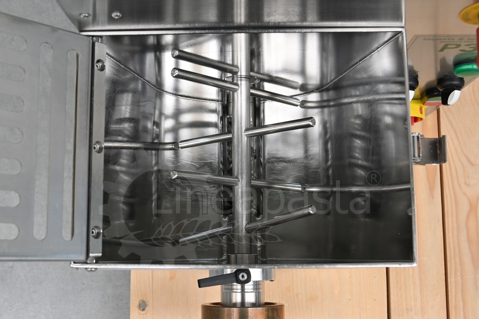 Máquina para pasta La Monferrina P3 usada con cuchillo