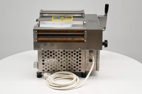 Second hand La Monferrina Nina 250 mm countertop pasta sheeter