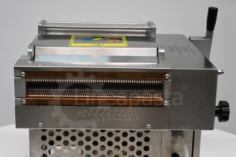 Second hand La Monferrina Nina 250 mm countertop pasta sheeter