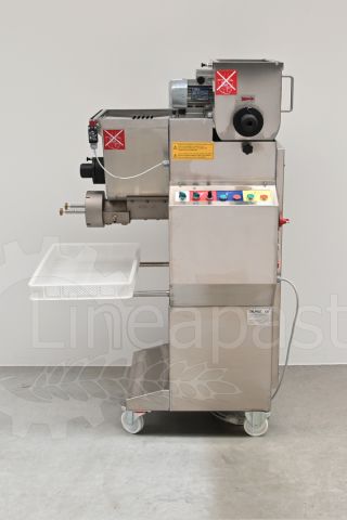 MAC 60 double vat pasta press used for display