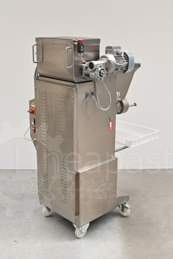 MAC 60 double vat pasta press used for display