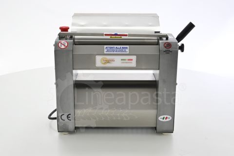 SR electric pasta sheeter with 320 mm stainless steel rollers with cosmetic damage