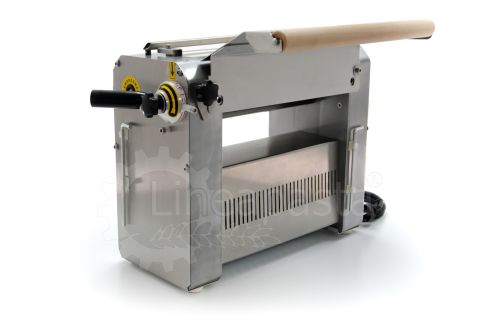 Electric fresh pasta sheeter SR with 320 mm wooden cylinders