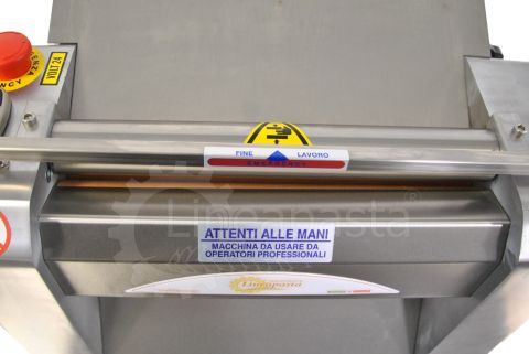Electric fresh pasta sheeter SR with 320 mm wooden cylinders