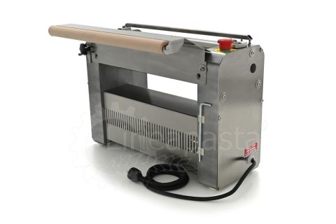 Electric fresh pasta sheeter SR with 400 mm wooden cylinders