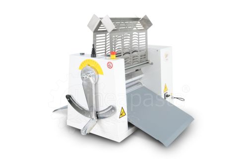 Laminoir à pâte SE 500ST avec cylindres de 500 mm sans tapis