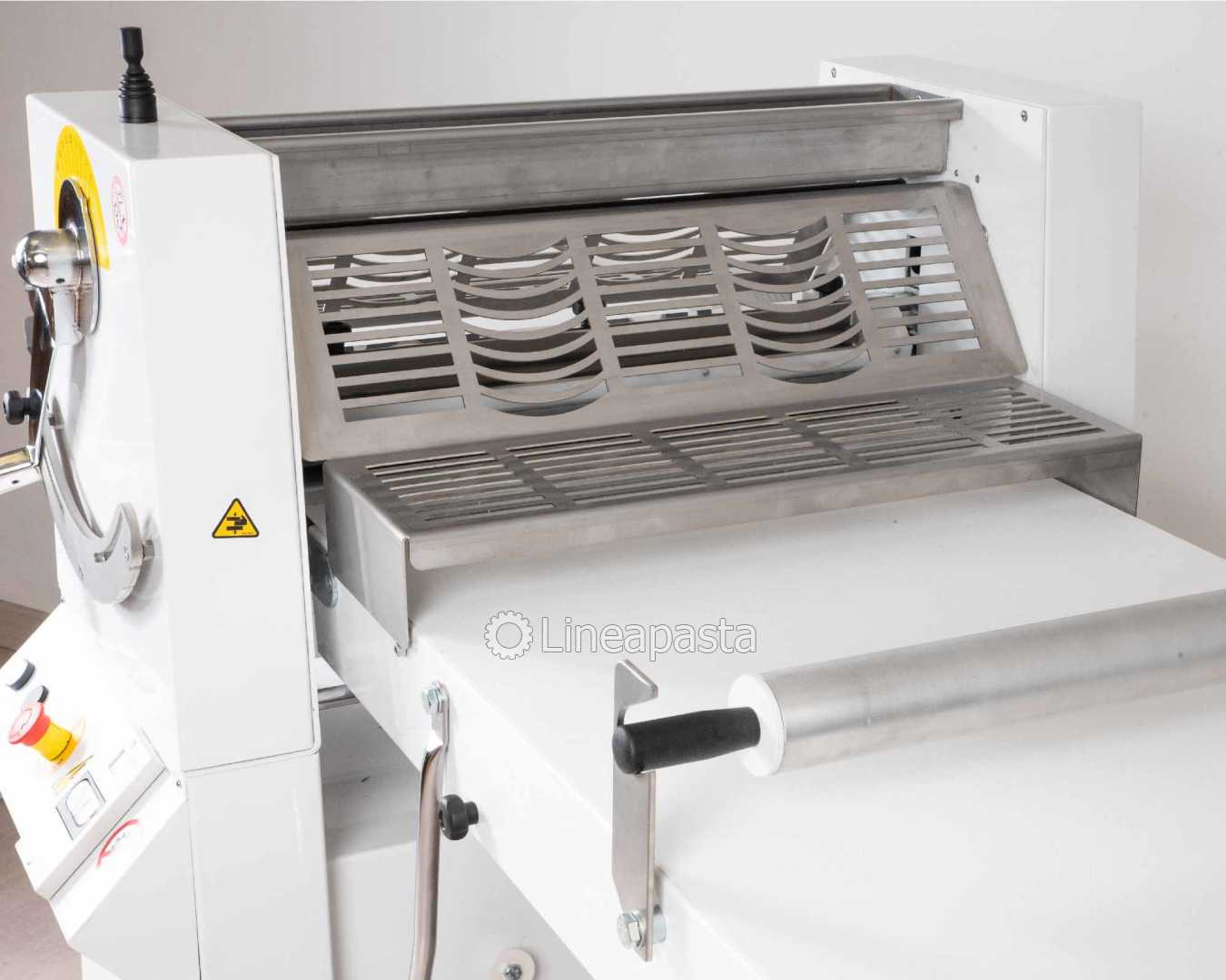 La pâtisserie en acier inoxydable électrique Laminoir Machine